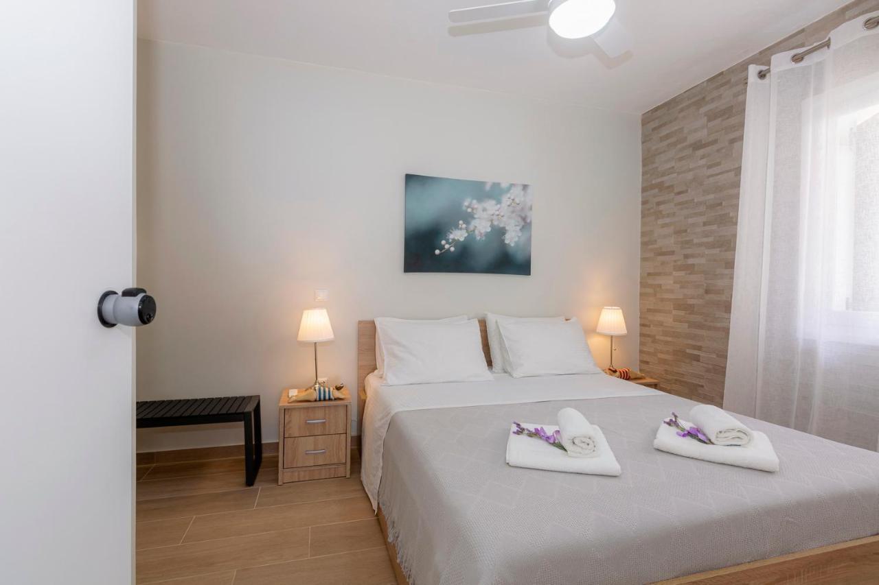Sofia'S Apart 4U Glyfada  Luaran gambar