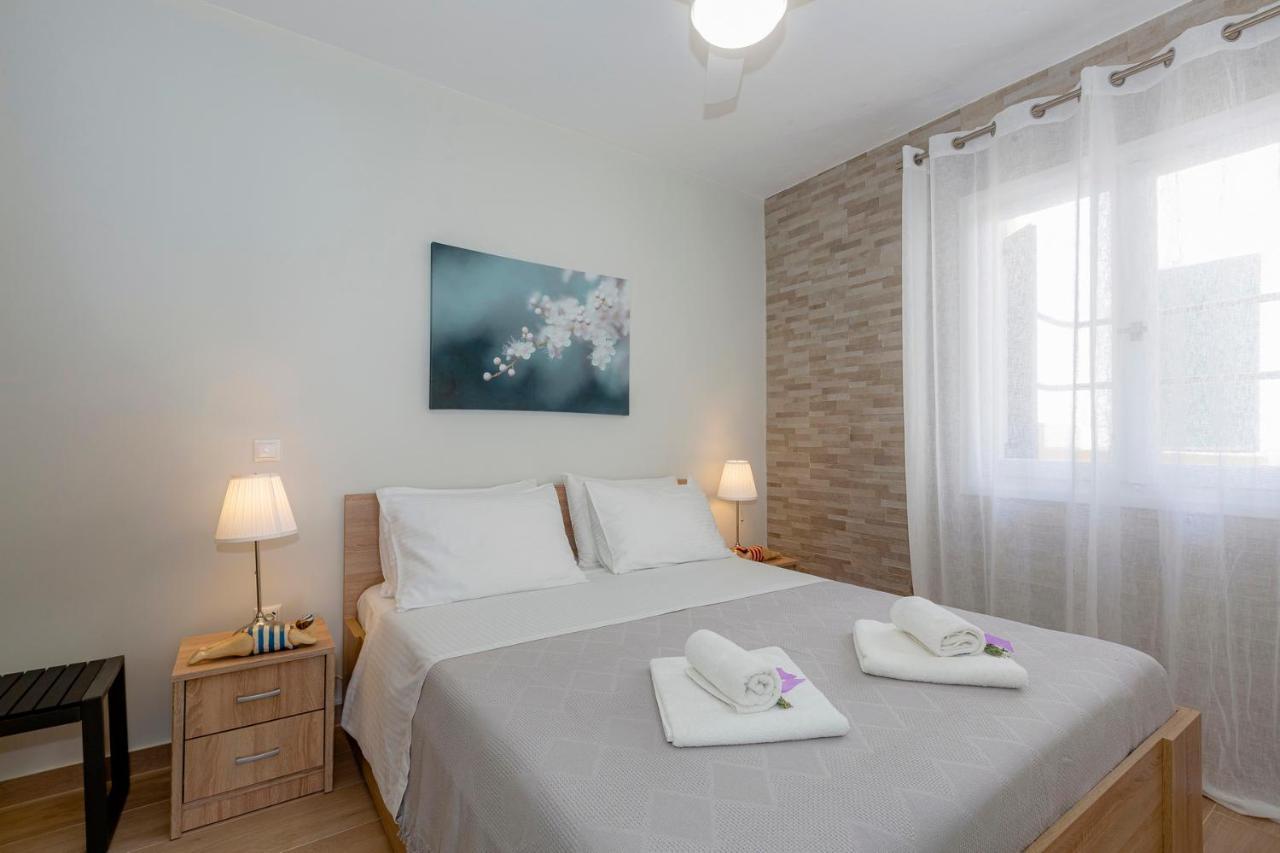 Sofia'S Apart 4U Glyfada  Luaran gambar