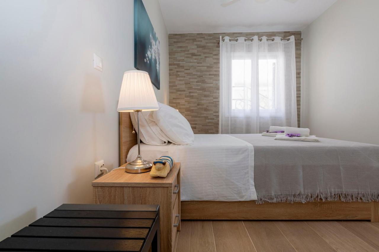 Sofia'S Apart 4U Glyfada  Luaran gambar