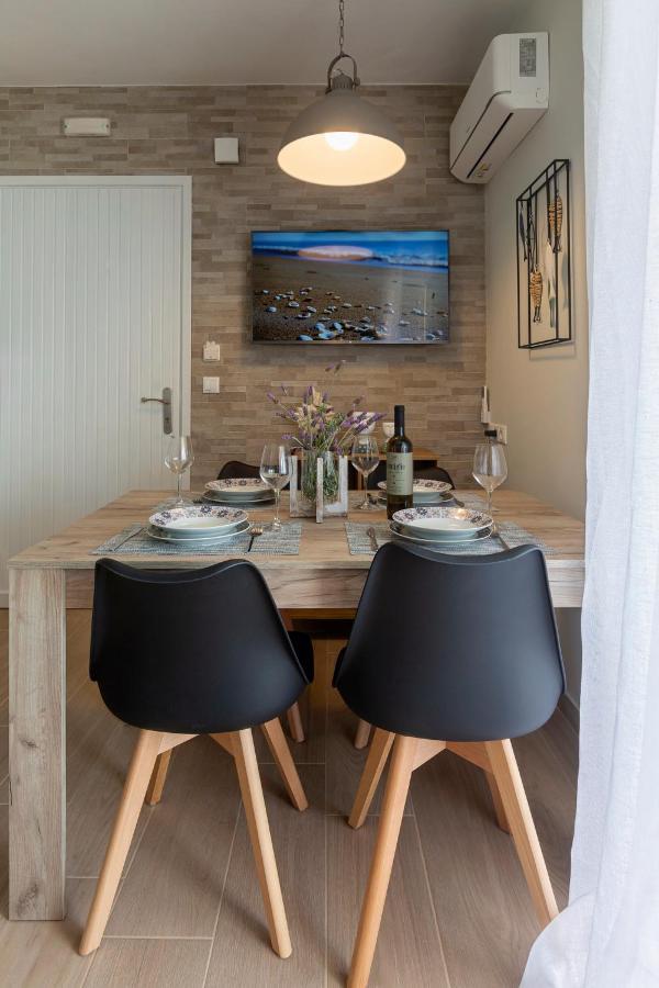 Sofia'S Apart 4U Glyfada  Luaran gambar